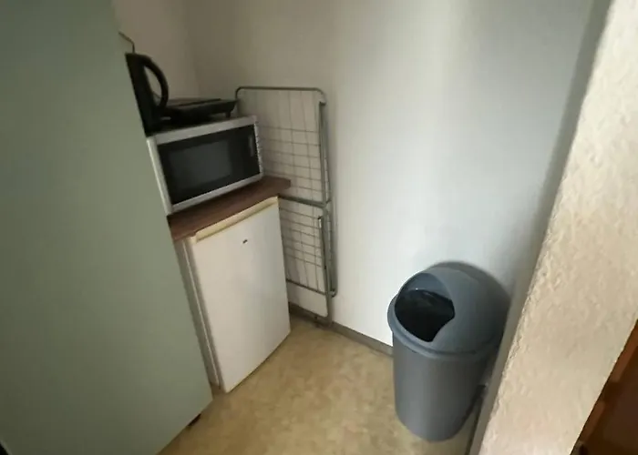 Monteurzimmer Iris&jasmin בית הארחה Lalendorf