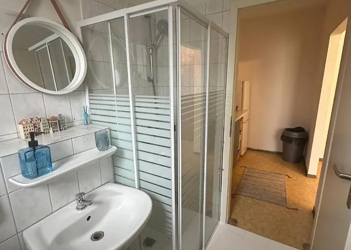 Monteurzimmer Iris&jasmin בית הארחה *